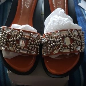 N.Y V.I.P Slides 8 1/2